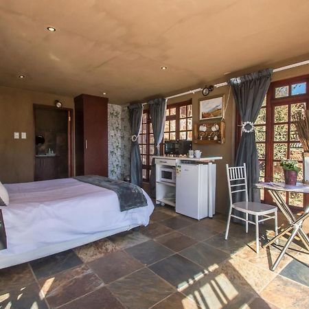 Sable Hiking & Accommodation Magaliesburg Exterior photo